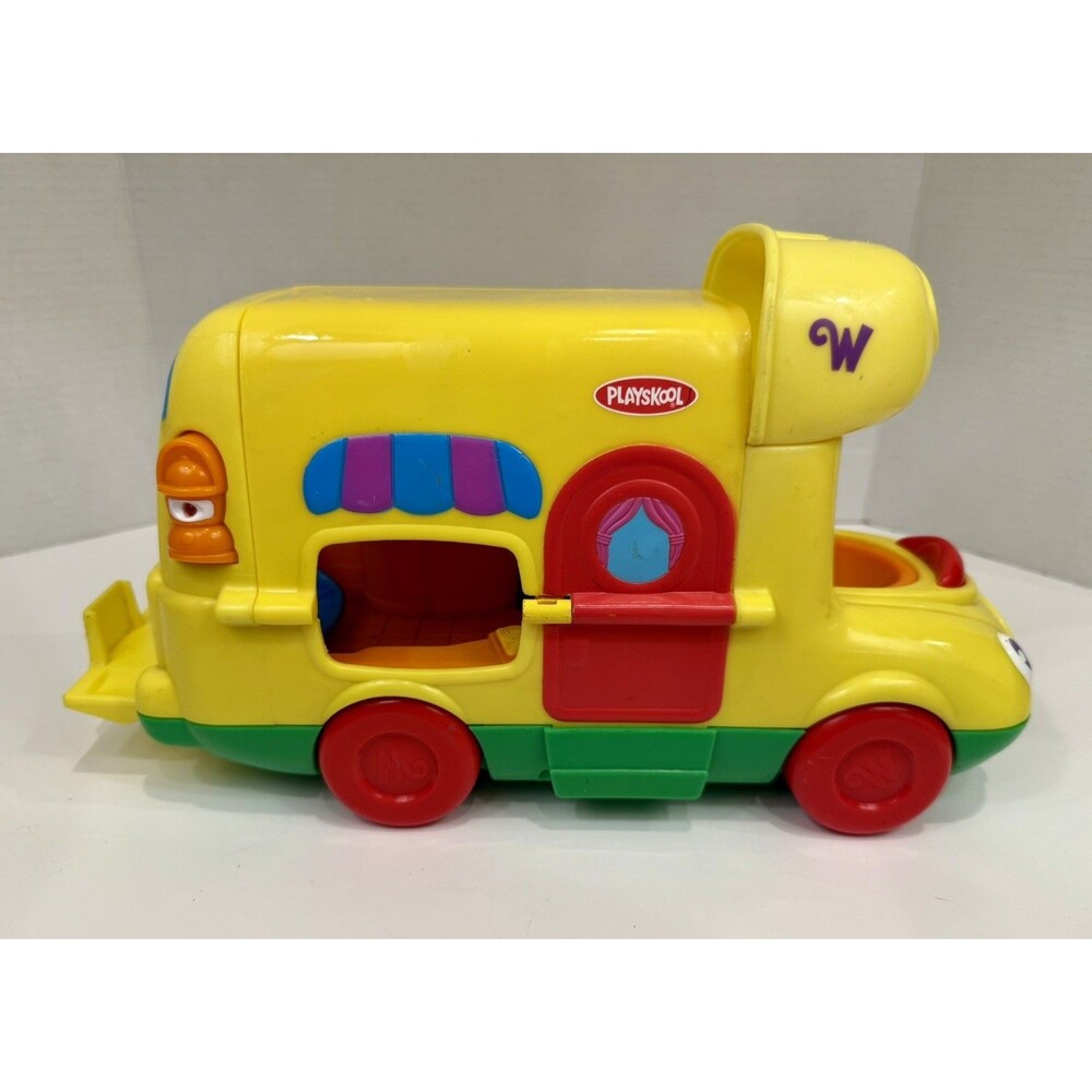 Playskool Weebles Weegoaway Camper RV Musical Playset WORKS Vintage 2004